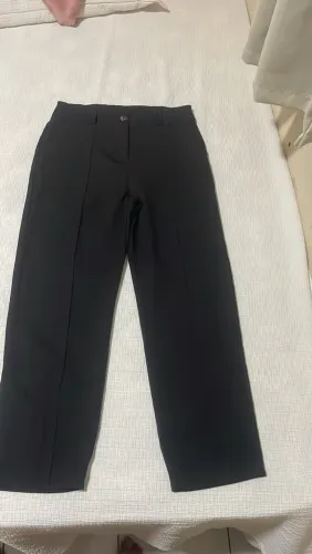 Calça preta