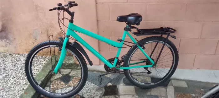 Vendo bike aro 26 de marcha ou troco por celular em bom estado