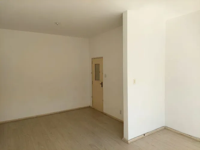 Aluga-se apartamento de 3 quartos, na Rua Rua Domingos Ferreira, 95/1003Aluga-se apartamen