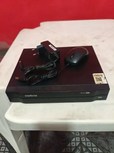 DVR Intelbras de 04 canais c/ HD de 500gb incluso, semi-novo