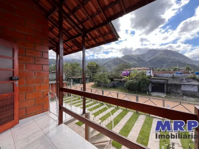 Apartamento em Ubatuba. A 200 metros da Praia do Sapê/Maranduba. Condomínio com lazer.