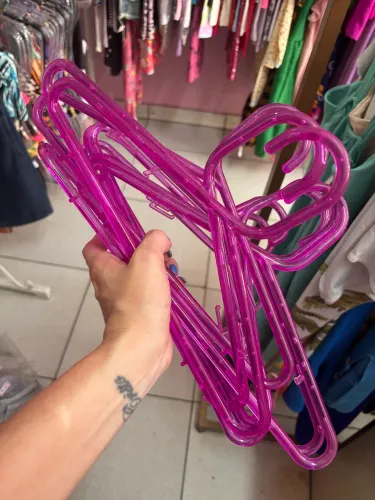Cabide rosa pequeno 0,60