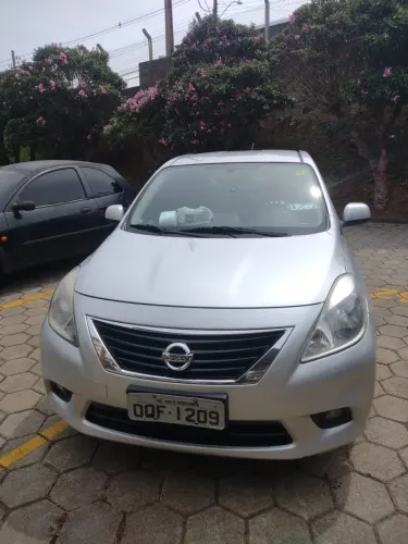 Nissan Versa SL 1.6 16V Flex Fuel 4P Mec. 2014