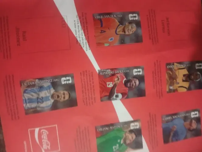 Vendo álbum da copa do mundo figurinha do Neymar vendo ou troco por um Xbox 360