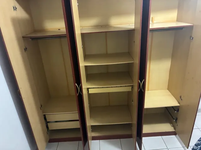 Guarda roupa 6 portas e 4 gavetas 2,0x2,10m