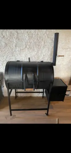 CHURRASQUEIRA E PIT SMOKER 200 litros