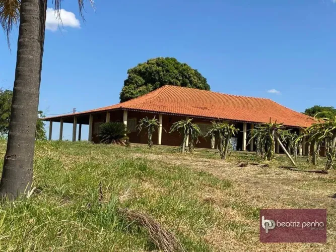 Sítio com 4 Quartos à venda, 242000 m² por R$ 3.300.000 - Zona Rural - Auriflama/SP