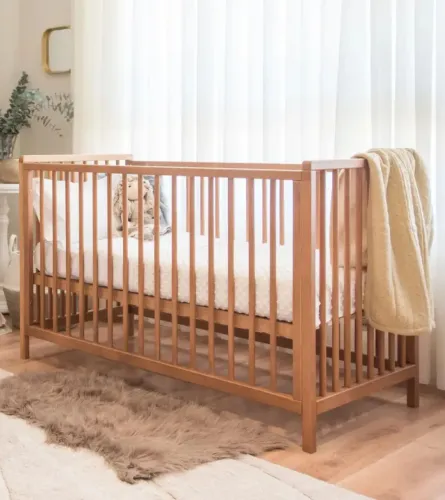 Berço Evolutivo de madeira TulipaBaby com colchão