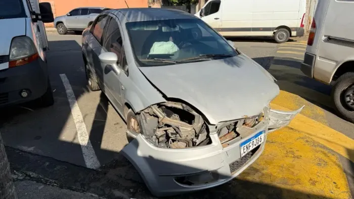 Fiat Linea 1.9/ HLX 1.9/ 1.8 Flex 16V 4P 2010