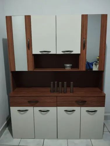 Armário/Balcão de cozinha completo com espelho e pés de apoio R$ 499