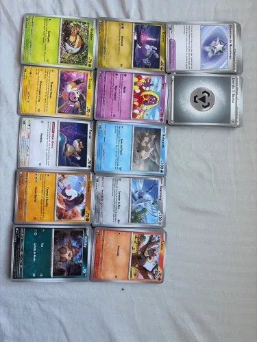 Bolo de cartas Pokémon