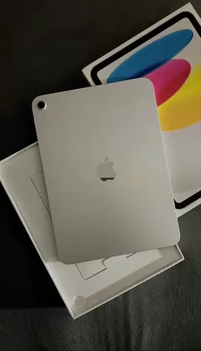 iPad 11ª Geração (11" / Chip A16) 128GB - Estado de Novo!