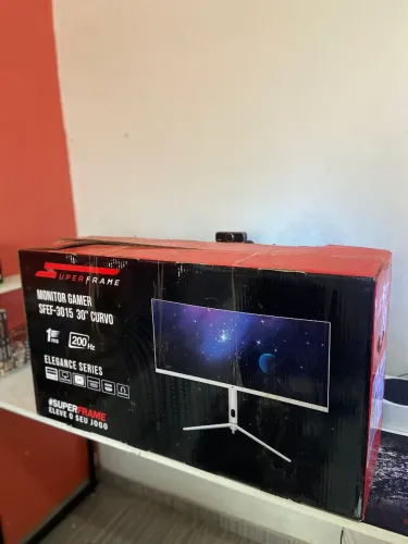 Monitor Superframe 30 polegas