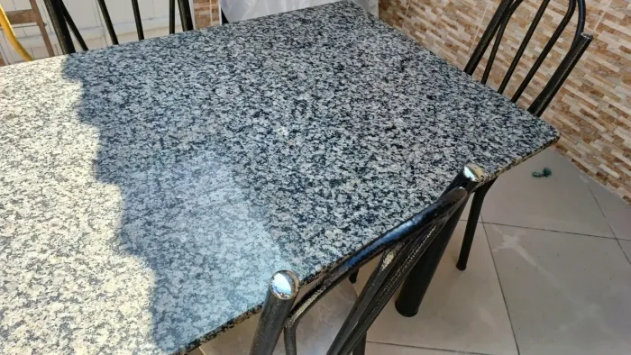 Mesa de granito 1,50x70