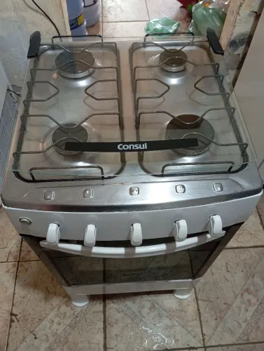FOGÃO CÔNSUL 4 BOCAS MANUAL FUNCIONANDO PERFEITAMENTE FAÇO A ENTREGA ACEITO CARTÃO