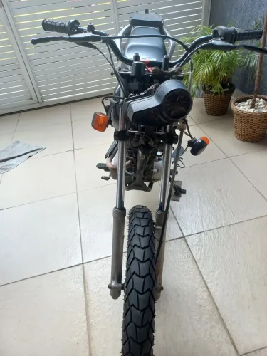Bros 125 KS 2014 Preta no estado