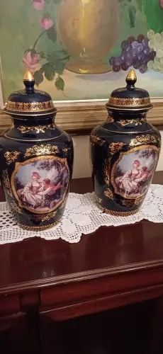 Par de vasos portugueses