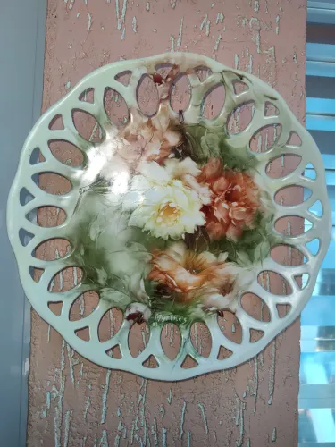 Prato de parede ou fruteira em louça 