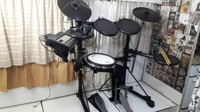Bateria Eletrônica Roland Td3 completa + baquetas +fones  Excelente Estado