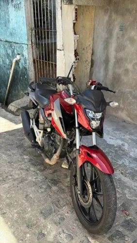 Titan 2025 sem nem detalhes