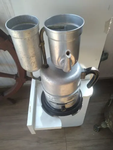 Itens antigos em geral perfeito p decoração ou colecionadores envio p conta do comprador 