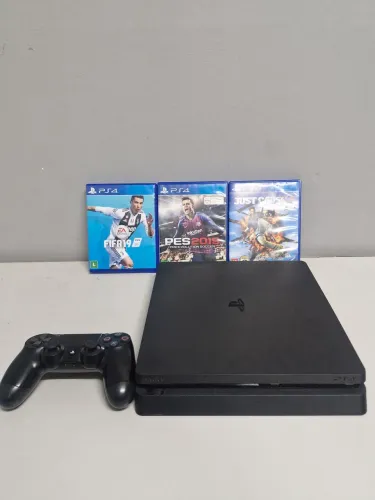 PlayStation 4 Slim 500GB + 3 Jogos em Disco e Controle Original