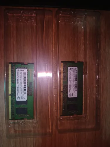 Memória RAM DDR4 4GB Smart ( duas)(Notebook) - Semi Nova