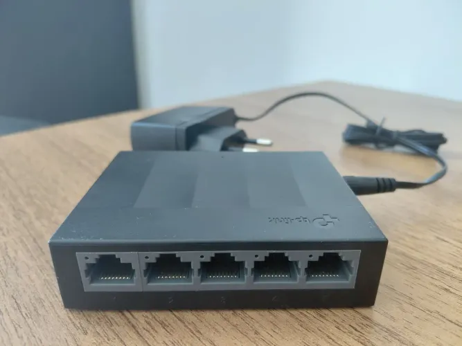 Switch TP-Link LS1005G 5 Portas Gigabit Ethernet