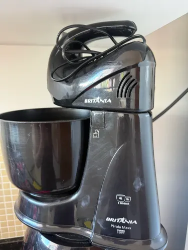 Vendo Batedeira Britânia
