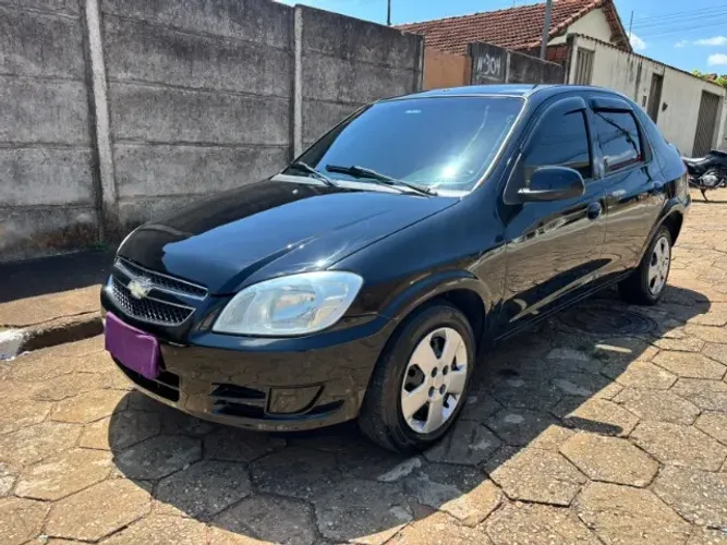 Chevrolet Prisma Sed. Maxx/ LT 1.4 8V Econof. 4P 2012
