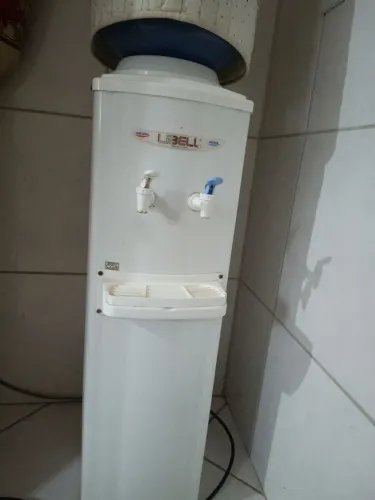 VENDO BEBEDOR DE COLUNA LIBELL