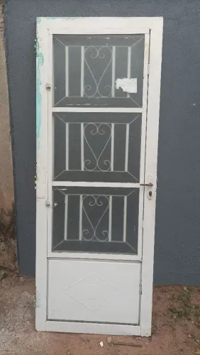 Porta medida:80 por 210