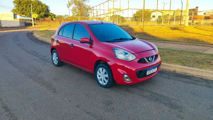 Nissan March S 1.0 12V Flex 5P 2015