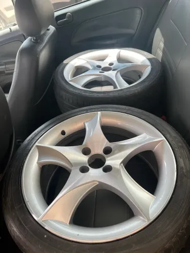 RODAS ARO 17 4 FUROS + PNEUS 205/45 - JOGO COMPLETO