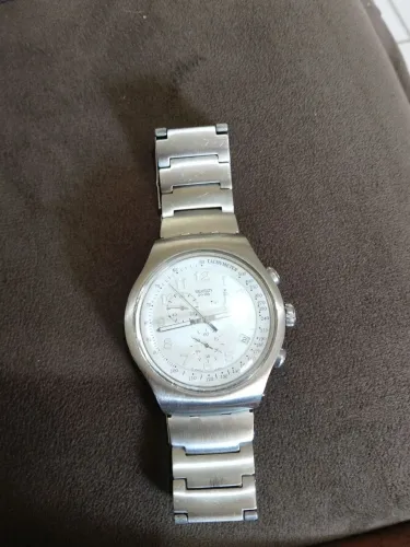 Relógio Swatch cara branca zero nuca foi Pulido aceito troca em iPhone
