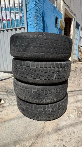 Jogo de 04 pneus Pirelli Scorpion (Asfalto e estrada de chão) ATR 205 60 16