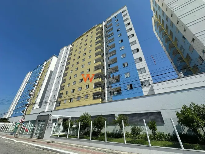 Cobertura de luxo à venda em São José, SC - Cobertura plana e diferenciada