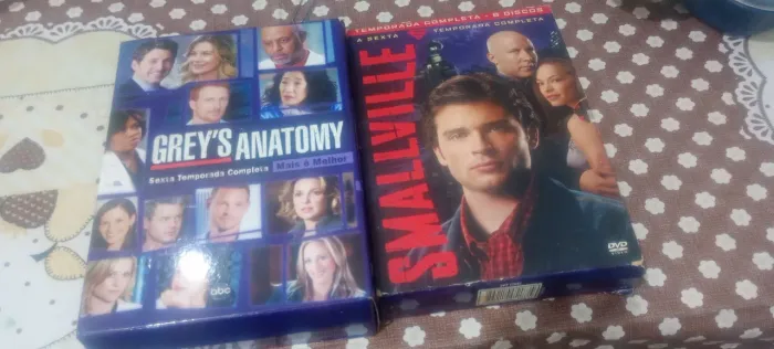 6 temporada completa de grey's Anatoly e smallville