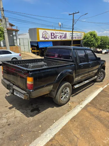 Mitsubishi L200 GLS 2.5 4X4 CD Diesel 2003