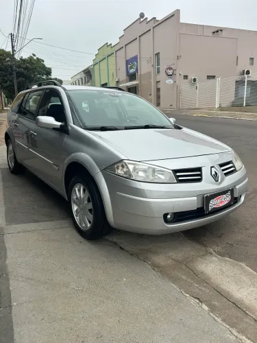 Renault Megane Grand Tour Dynam. Hi-flex 1.6 16V 2013