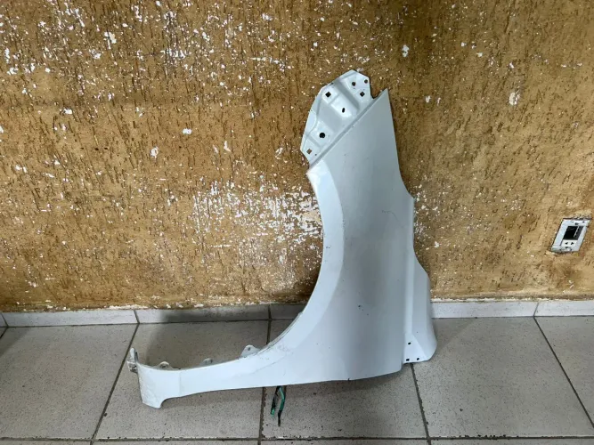 Paralama esquerdo Yaris 2018/2019/2020/2021/2022/2023/2024/2025/2026
