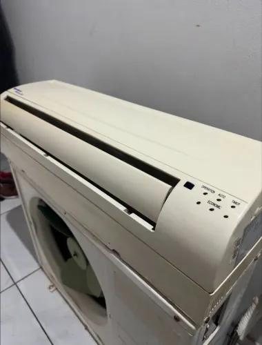 (Garantia, Material e instalação inclusos) Ar condicionado 9.000 BTUs Springer