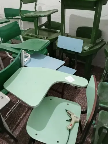 Cadeiras escolar