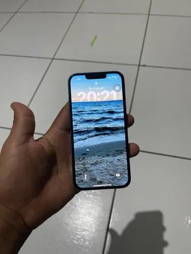 iPhone 13