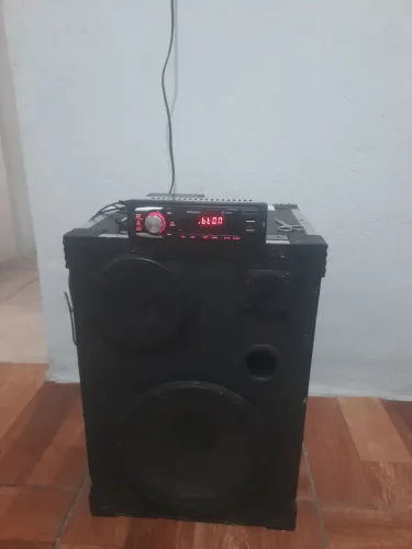 Vendo caixa de son pra carro ou casa
