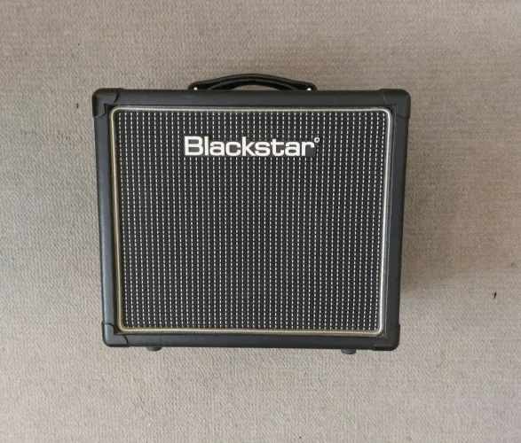 Amplificador BLACKSTAR valvulado 1W