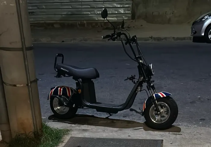 Moto elétrica 2000w bem forte