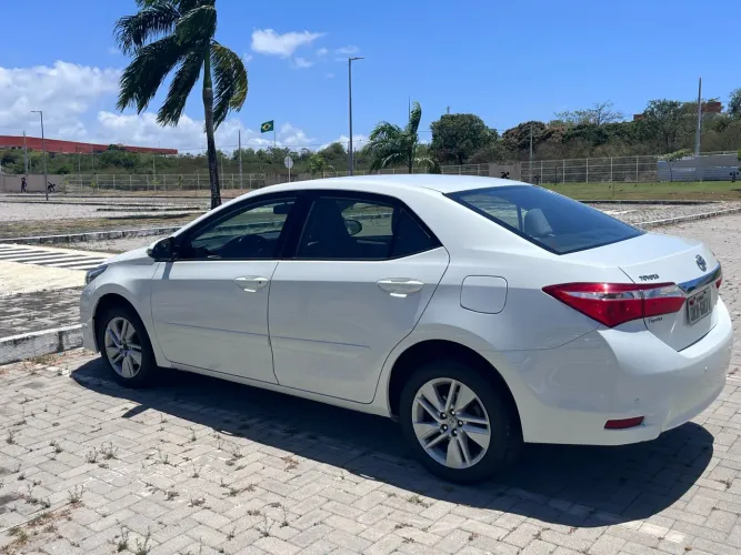 Toyota Corolla GLI 1.8 Flex 16V Aut. 2017