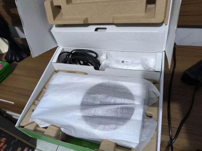 Xbox Series S C/Caixa e Controle Original - Impecável