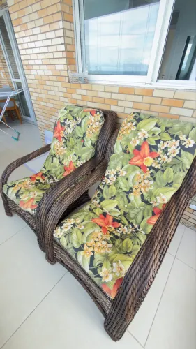 POLTRONAS DE FIBRA SINTÉTICA PARA VARANDA - CONJUNTO COM 2 UNIDADES